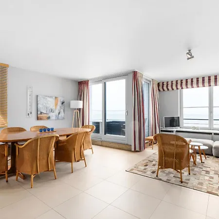 Uitwaaien, Ontspannen & Genieten Aan Zee In * De Haan