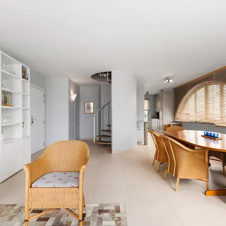 Uitwaaien, Ontspannen & Genieten Aan Zee In Apartament *