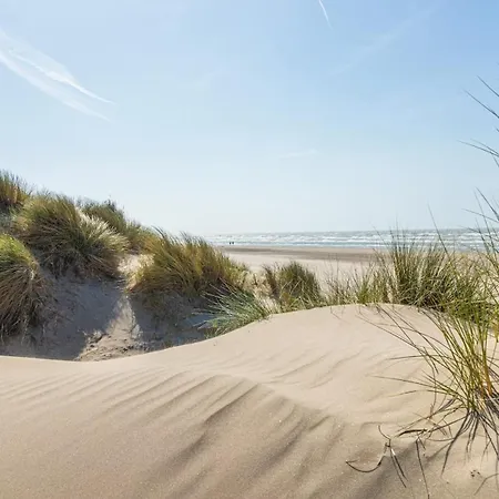 Uitwaaien, Ontspannen & Genieten Aan Zee In